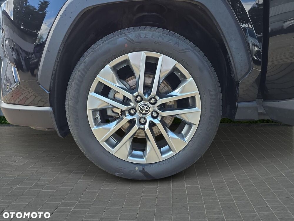 Toyota RAV4 - 18