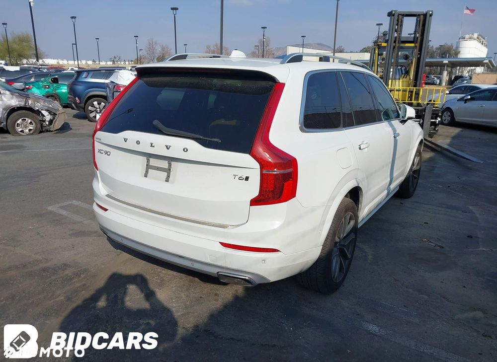 Volvo XC 90 - 4