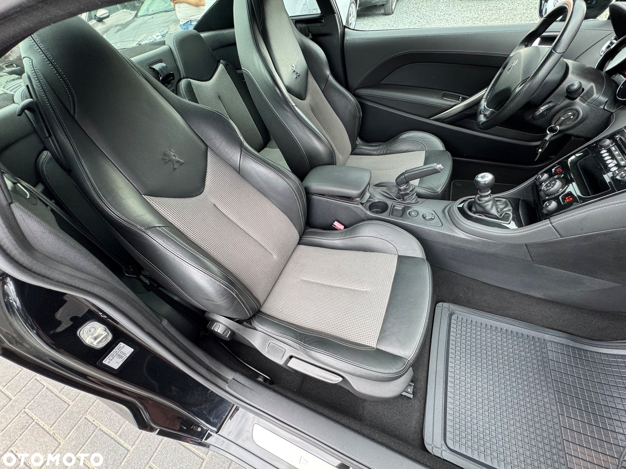 Peugeot RCZ 1.6 THP - 24