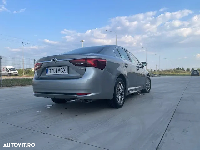 Toyota Avensis 1.8 Executive - 21