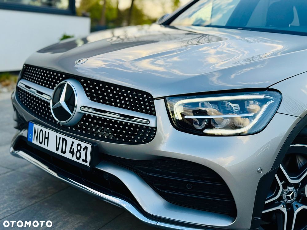 Mercedes-Benz GLC 200 4Matic 9G-TRONIC AMG Line Plus - 1