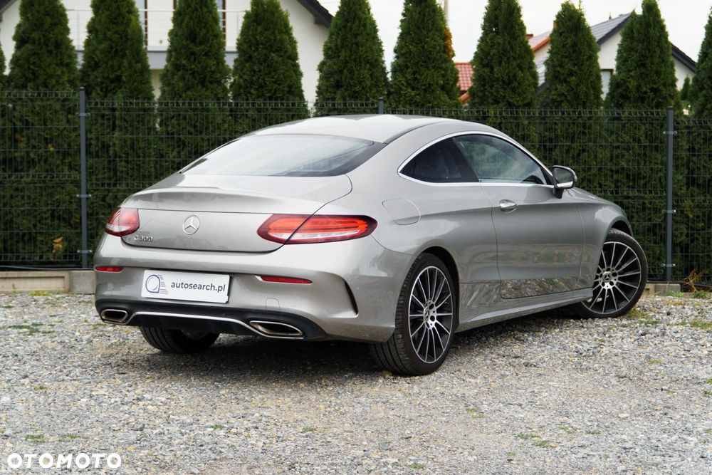 Mercedes-Benz Klasa C 300 9G-TRONIC - 5