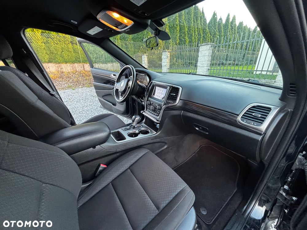 Jeep Grand Cherokee 3.6 V6 Laredo - 30