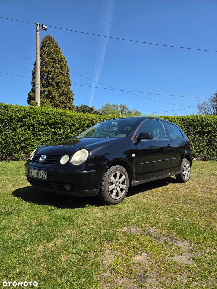 Volkswagen Polo 1.4 FSI Comfortline - 1