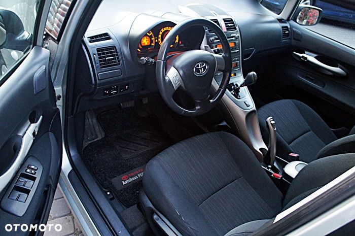 Toyota Auris 1.6 VVT-i Multimode Sol - 4