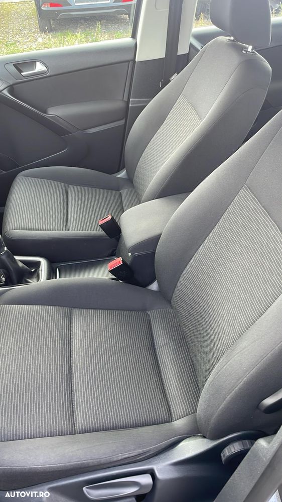 Volkswagen Tiguan - 5