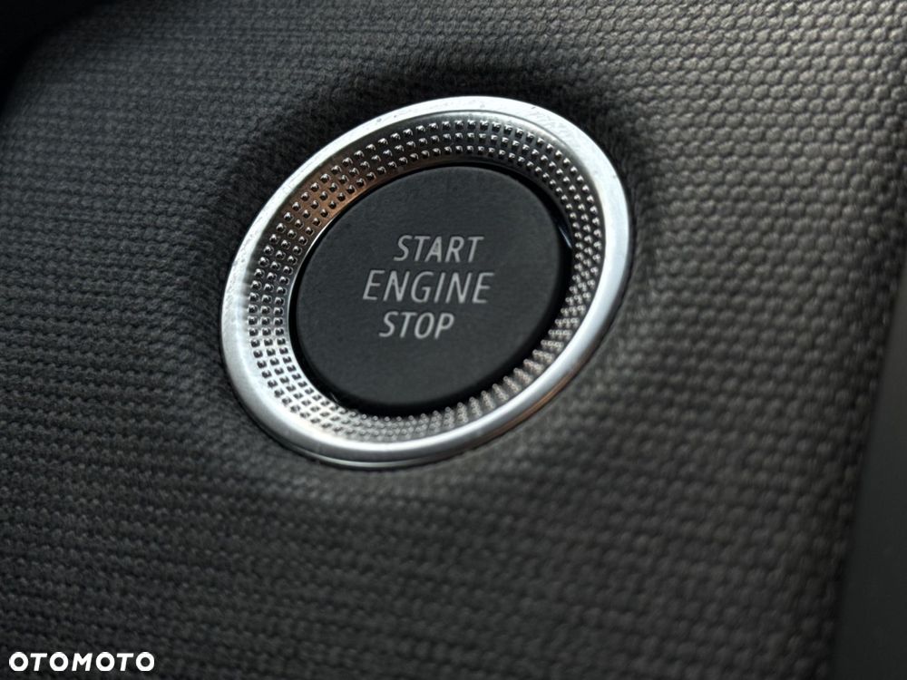 Renault Clio 1.0 TCe Evolution - 28