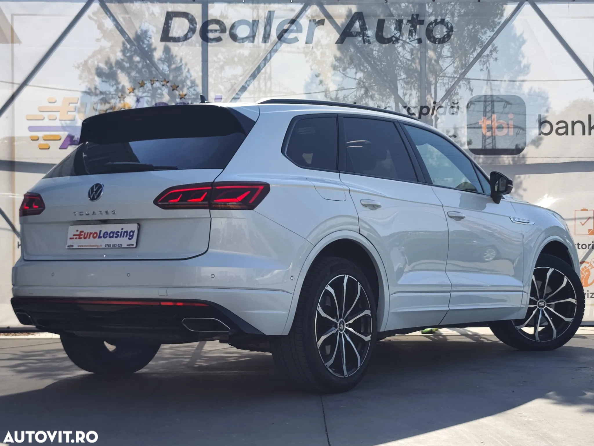 Volkswagen Touareg V6 TDI R-Style - 6