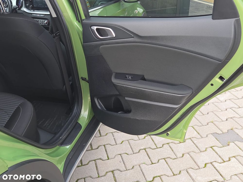 Kia XCeed 1.5 T-GDI L Business Line DCT - 32