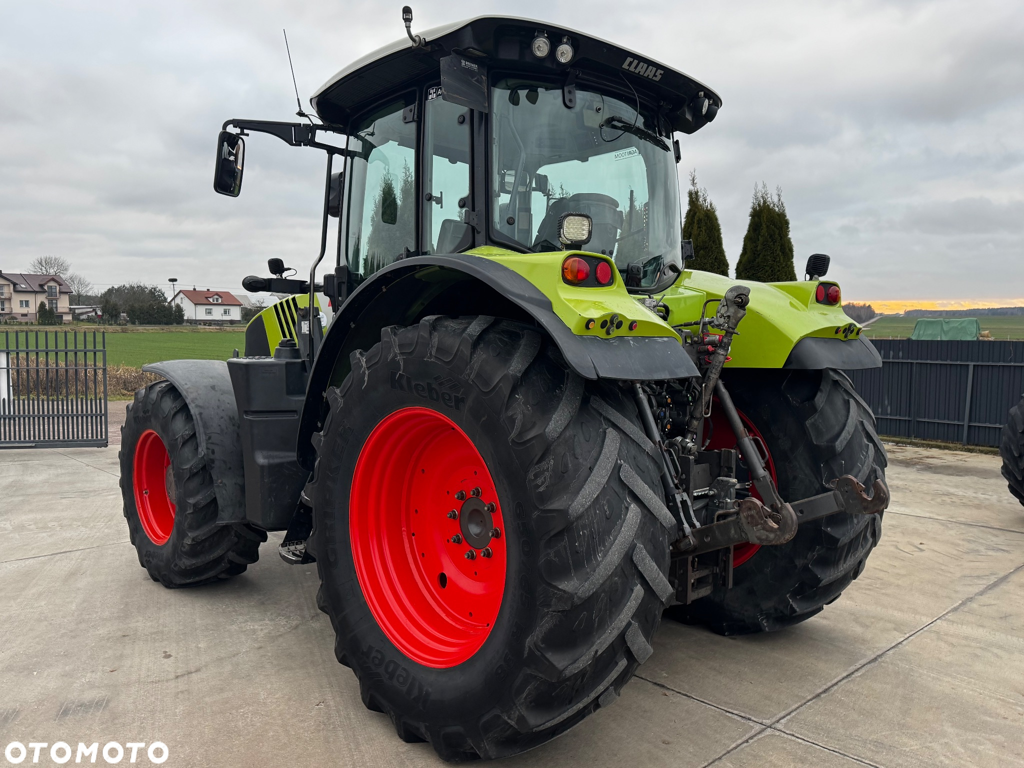 Claas Arion 640 - 9