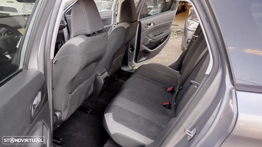 Peugeot 308 SW PureTech 110 Stop & Start Style - 11