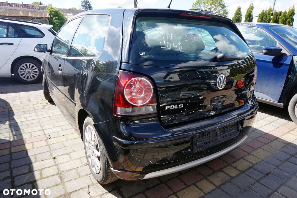 VOLKSWAGEN POLO IV 9N LIFT 3D HB 2008 L041 1.4 TDI BMS 80KM JDD CZARNY na części - 3