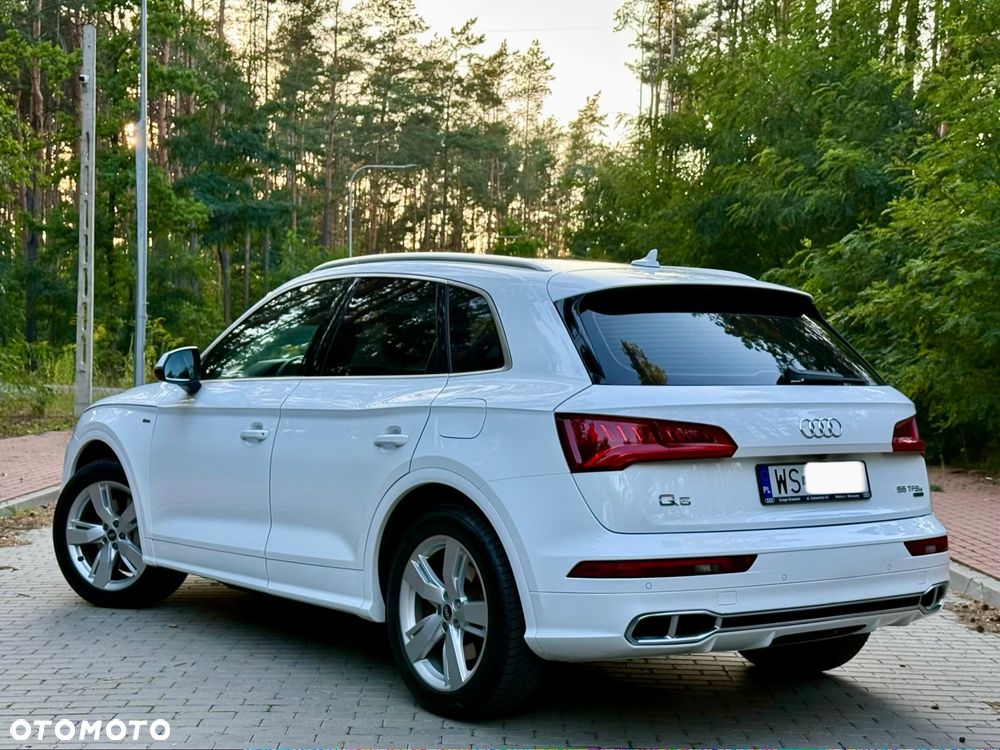 Audi Q5 55 TFSIe quattro S tronic S line business - 4