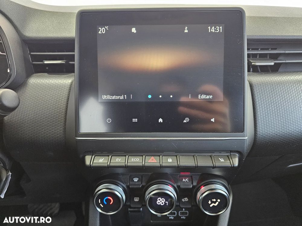 Renault Clio V full hybrid 145 Techno - 13