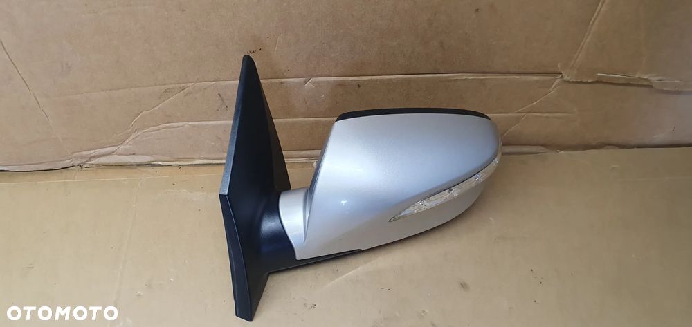 Lusterko zewnętrzne lewe 8 PIN Hyundai IX35 9S UK - 2