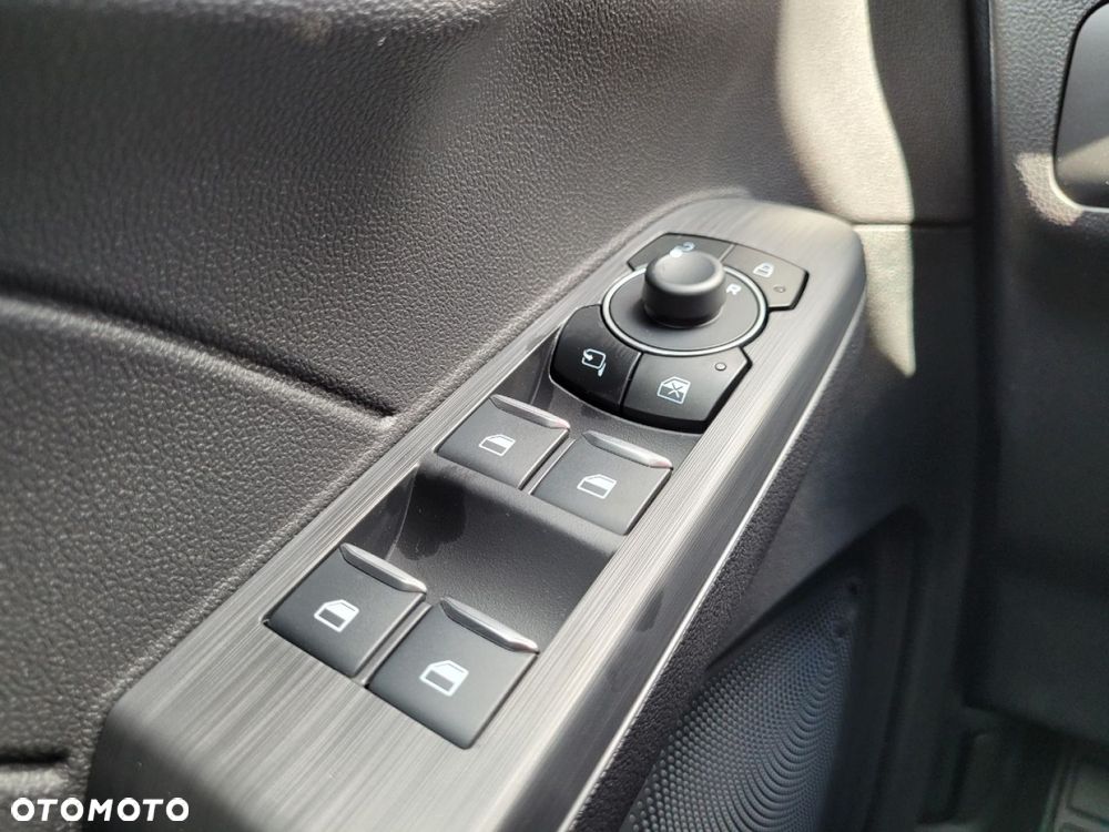 Ford Kuga - 21