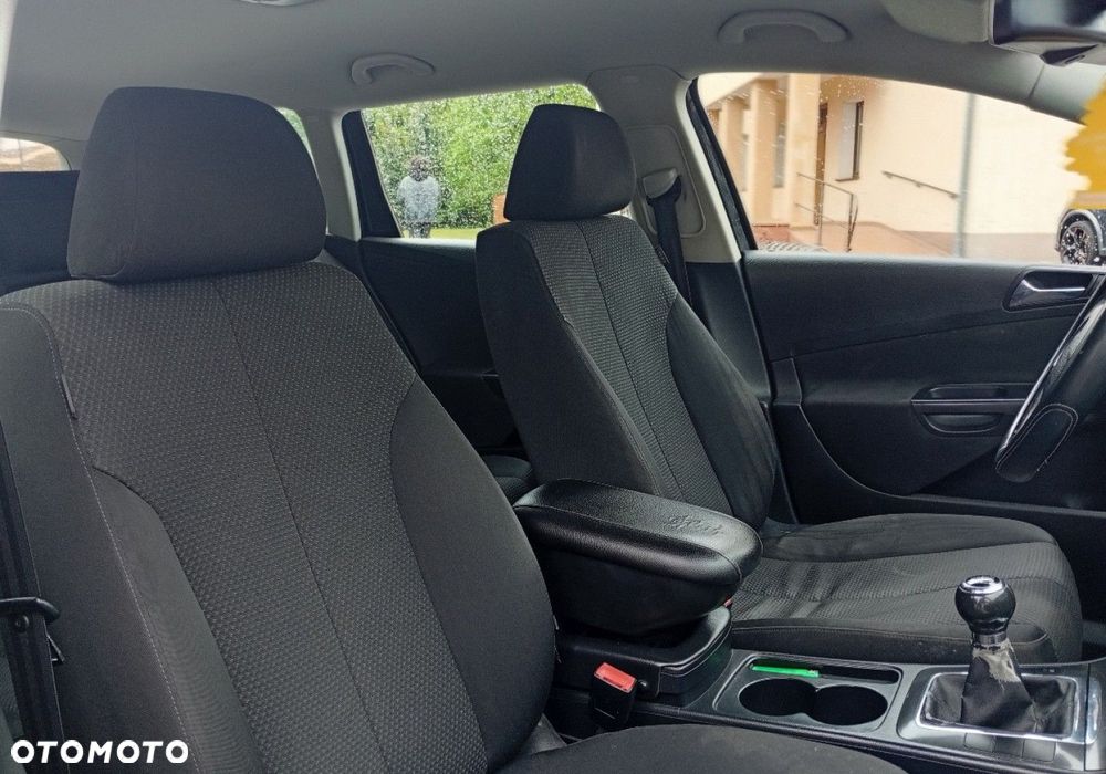 Volkswagen Passat - 15