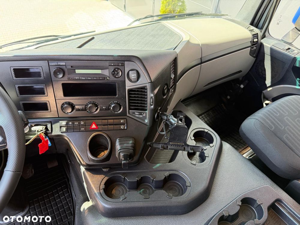Mercedes-Benz Antos Actros Arocs 1843 // Wywrotka 3 - stronna // Klimatyzacja // Hak do przyczepy // Plandeka osłaniająca ładunek // Blokada mostu // Euro 6 - 34