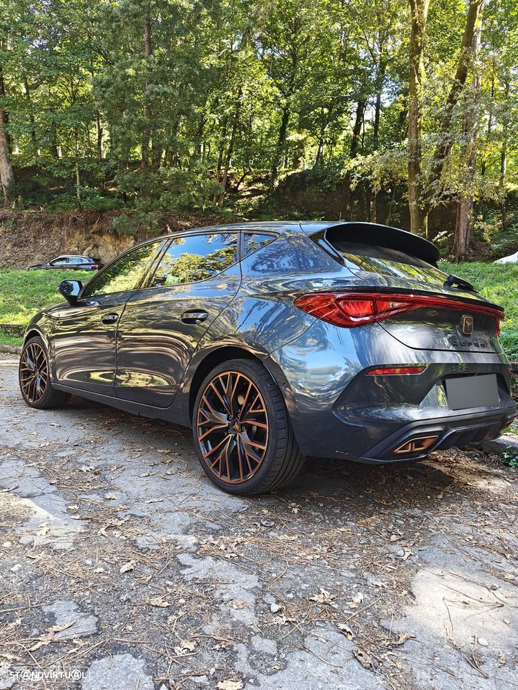 Cupra Leon 1.4 e-Hybrid (180 kW System) VZ - 3