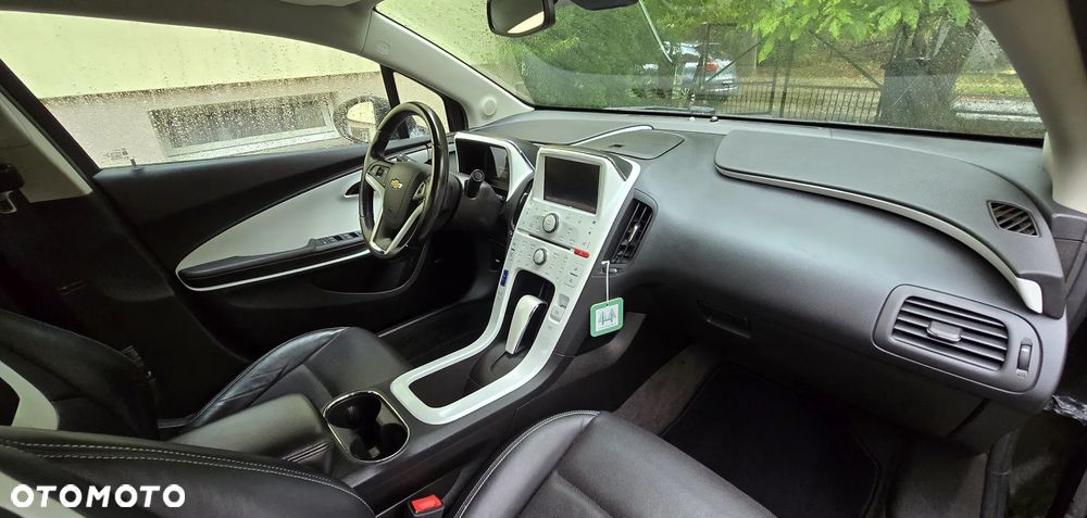 Chevrolet Volt - 17