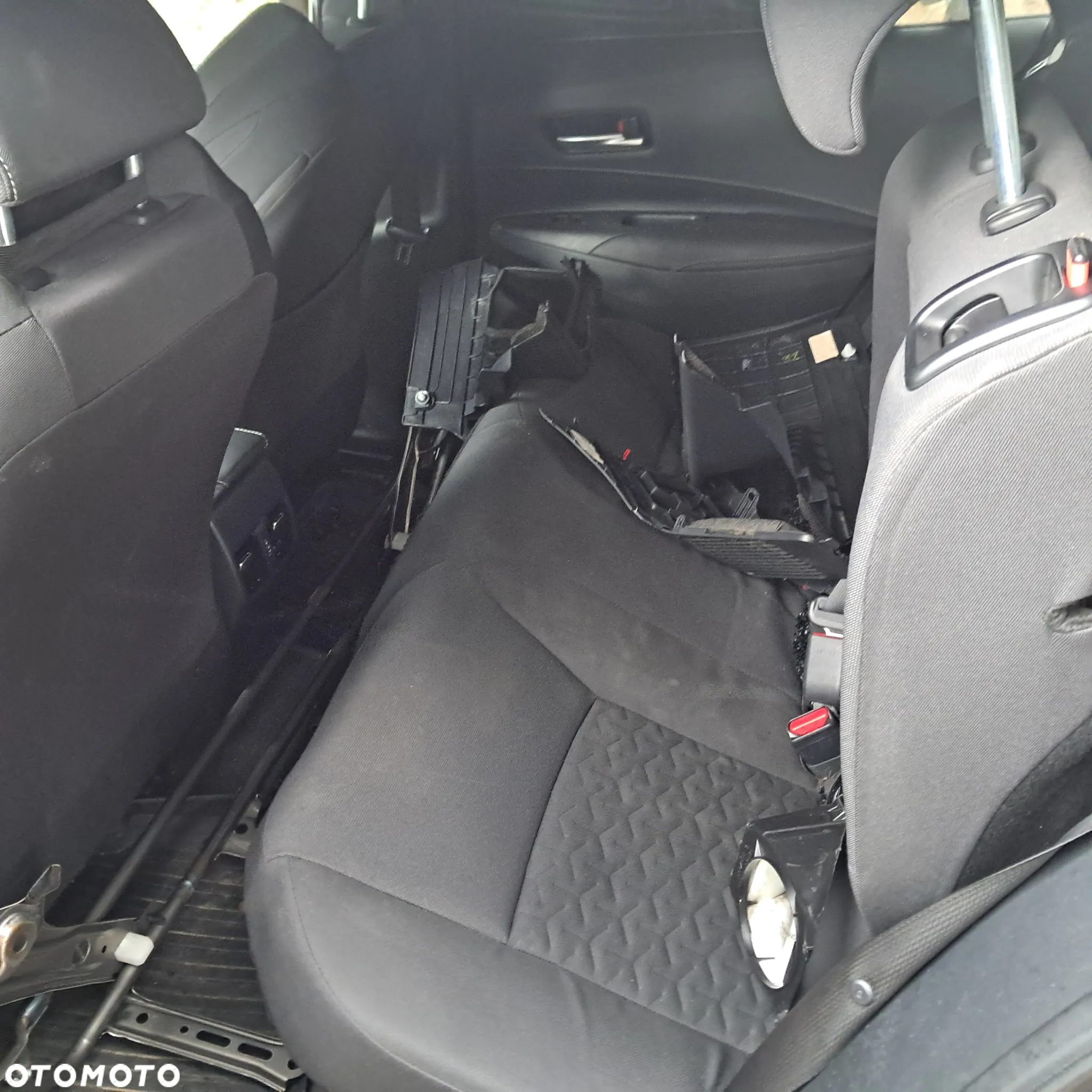Toyota Corolla 1.8 Hybrid Comfort - 11