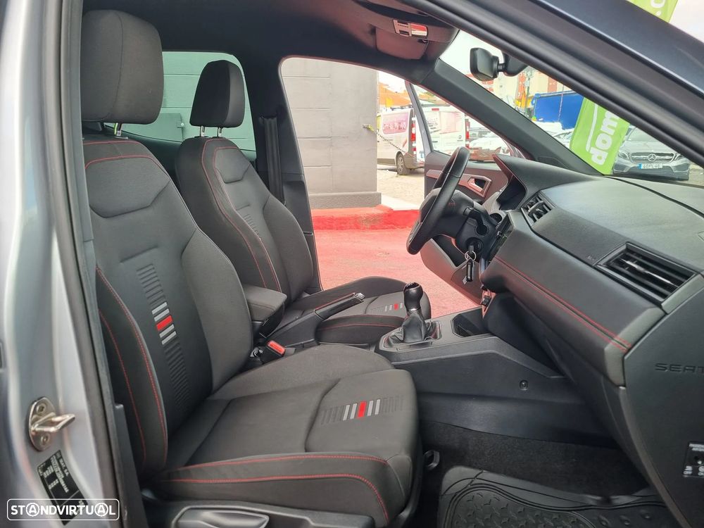 SEAT Arona 1.0 TSI FR - 23