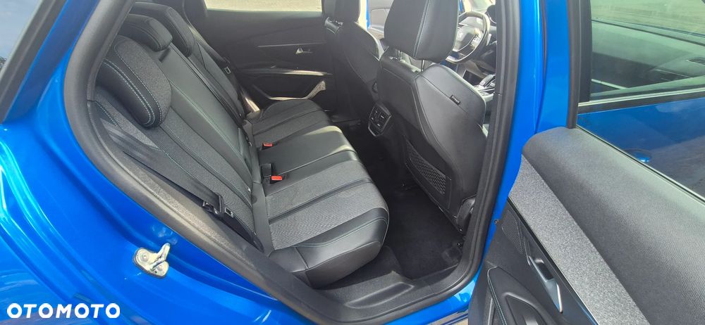Peugeot 3008 1.2 PureTech GPF Allure S&S EAT8 - 24