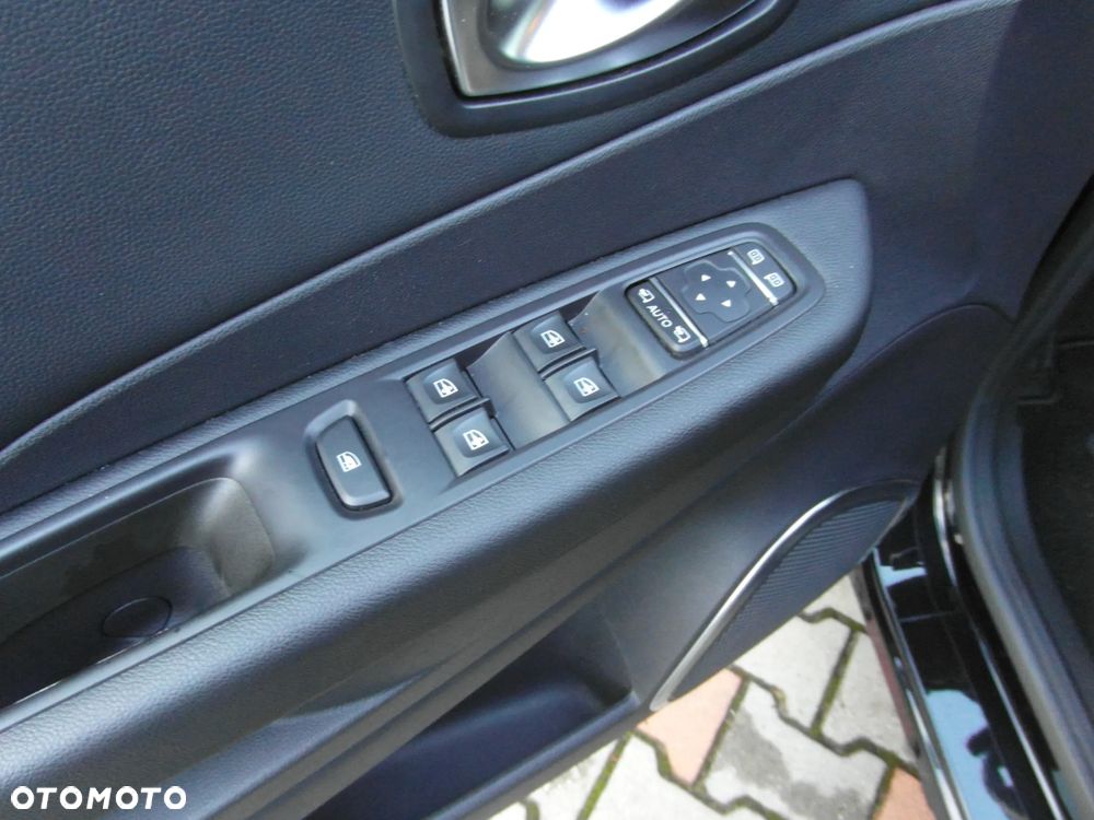 Renault Captur ENERGY TCe 90 Start&Stop Luxe - 16