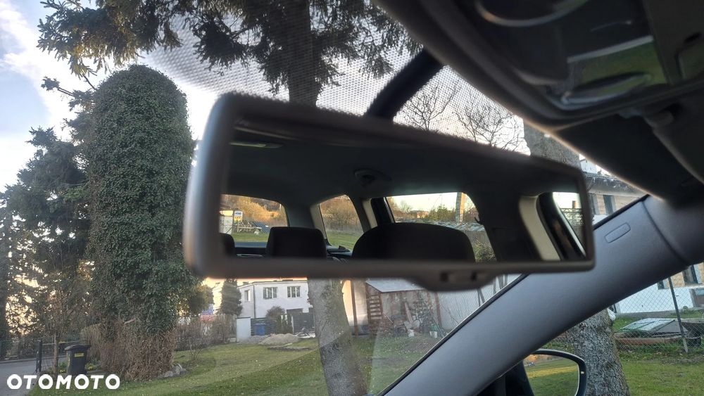 Volkswagen Passat - 24