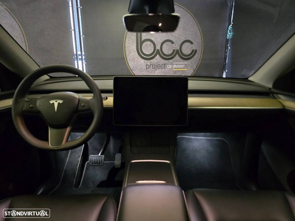 Tesla Model Y Tração Traseira - 17