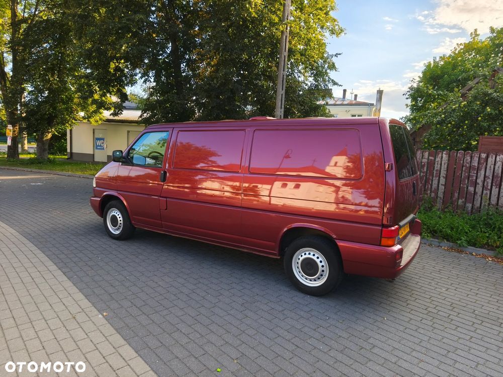 Volkswagen Transporter - 4
