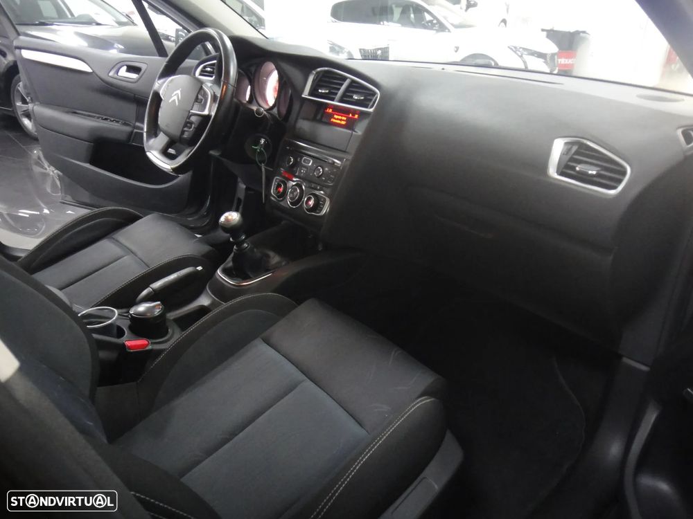 Citroën C4 1.6 HDi Exclusive - 19
