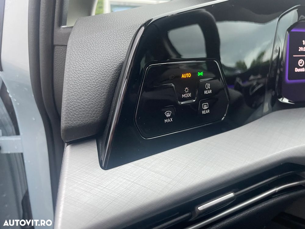 Volkswagen Golf 1.5 TSI eHybrid DSG PHEV Life - 10