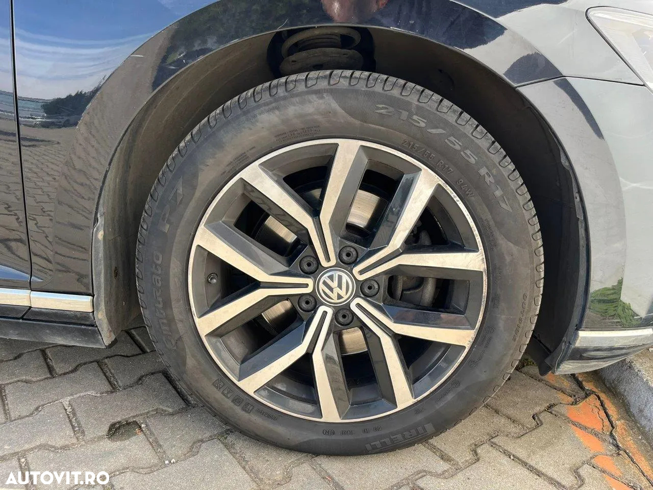 Volkswagen Passat - 20