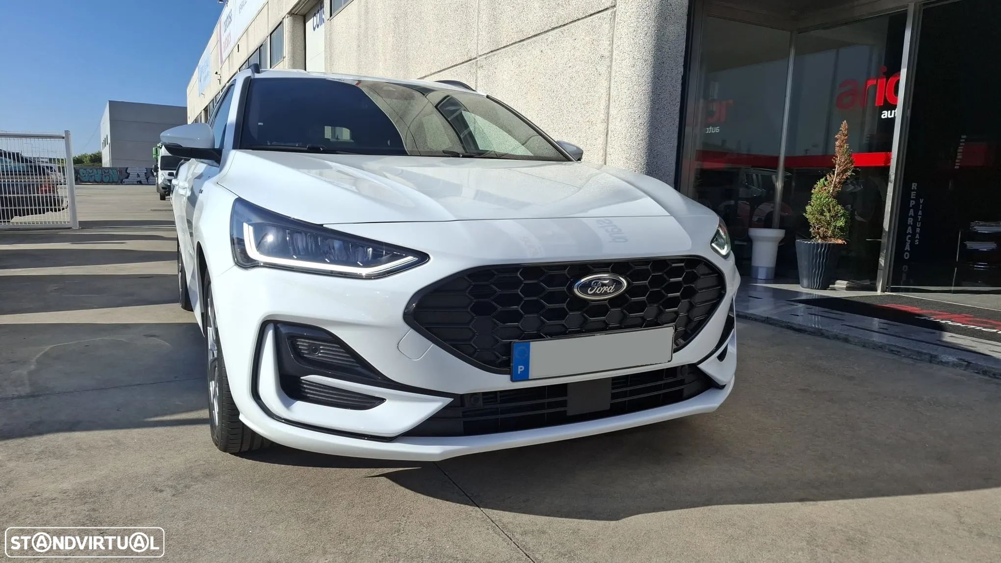 Ford Focus SW 1.0 EcoBoost MHEV ST-Line - 1