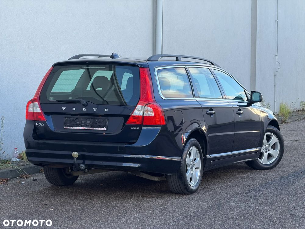 Volvo V70 2010 photo 4
