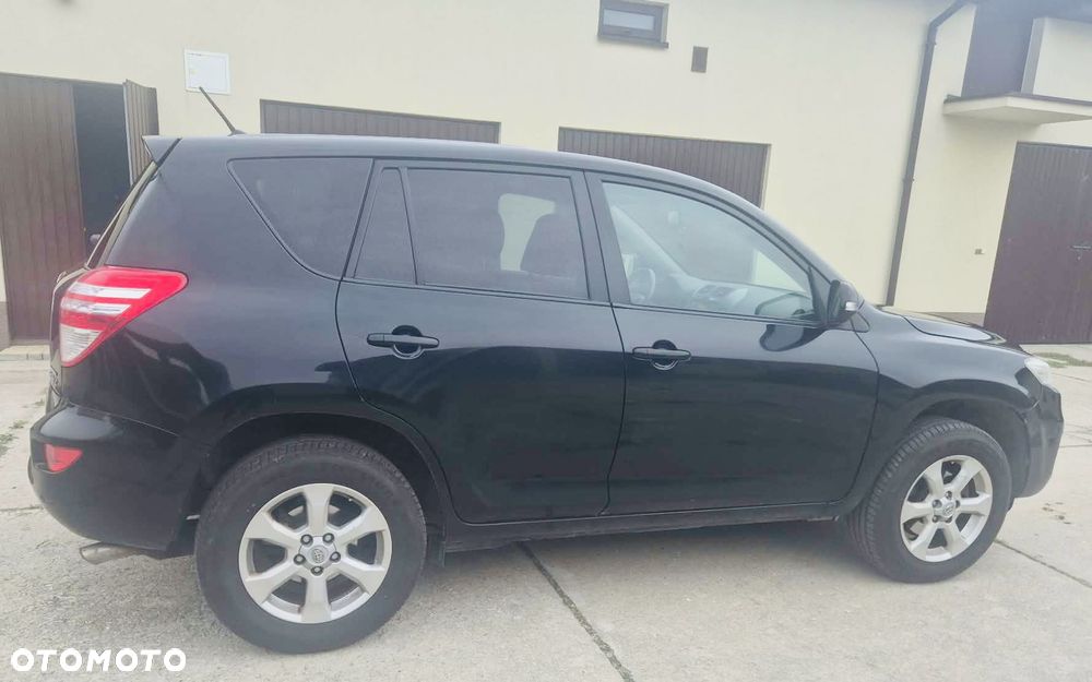 Toyota RAV4 - 3