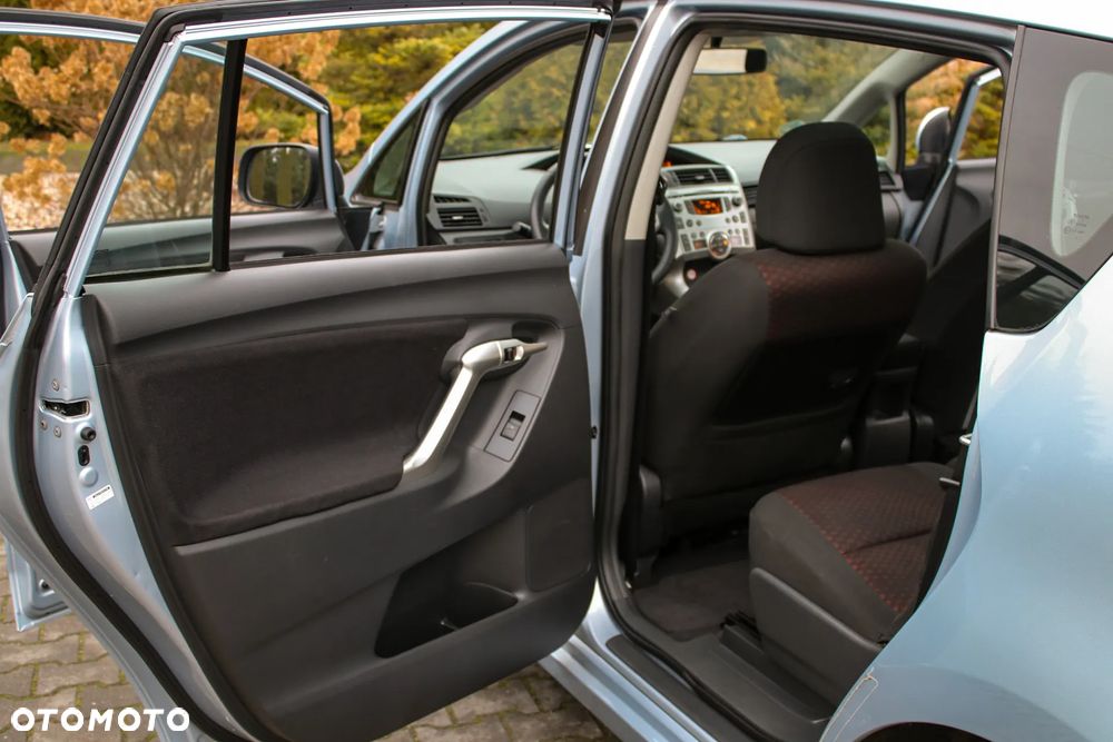 Toyota Verso 2.0 D-4D Executive - 28