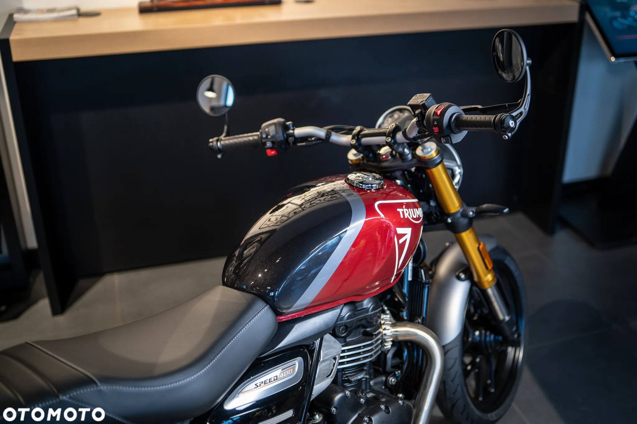 Triumph Inny - 29