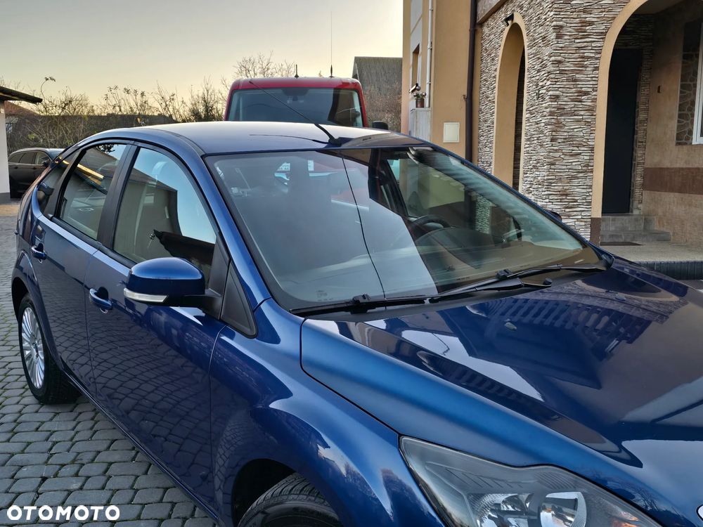 Ford Focus 1.8 Titanium - 8