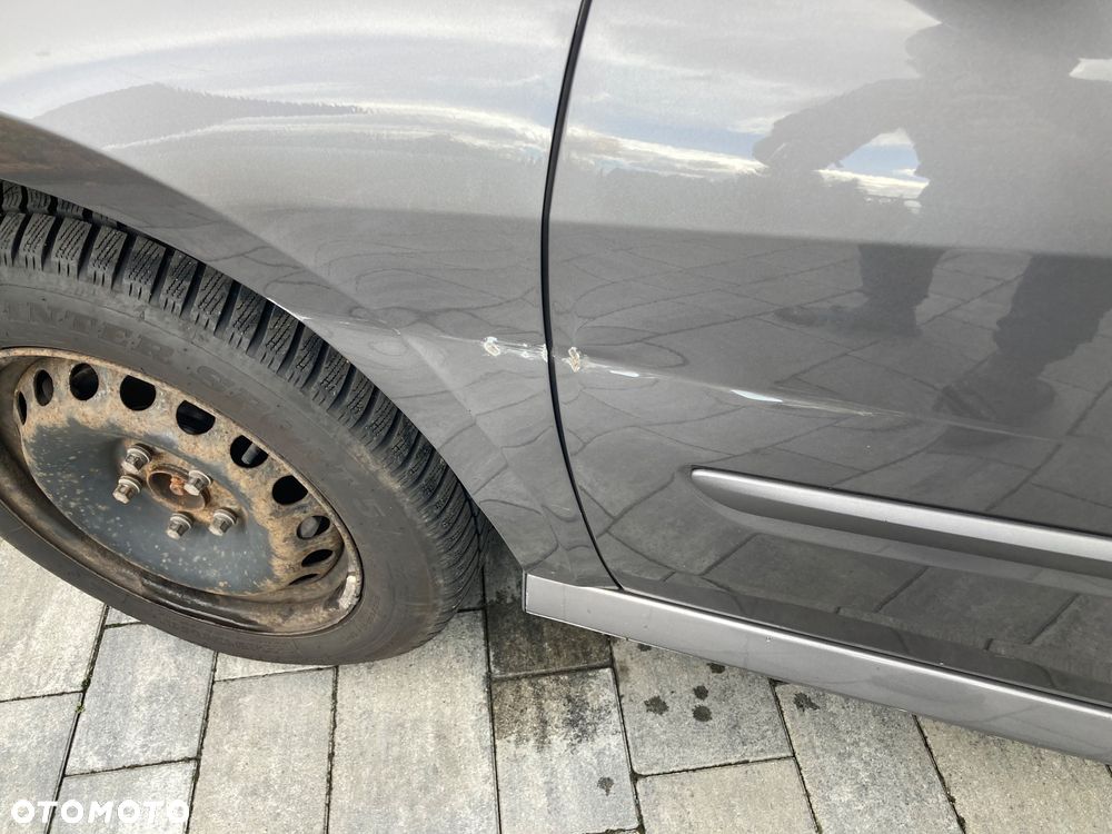 Renault Laguna 2.0 Black Edition - 20