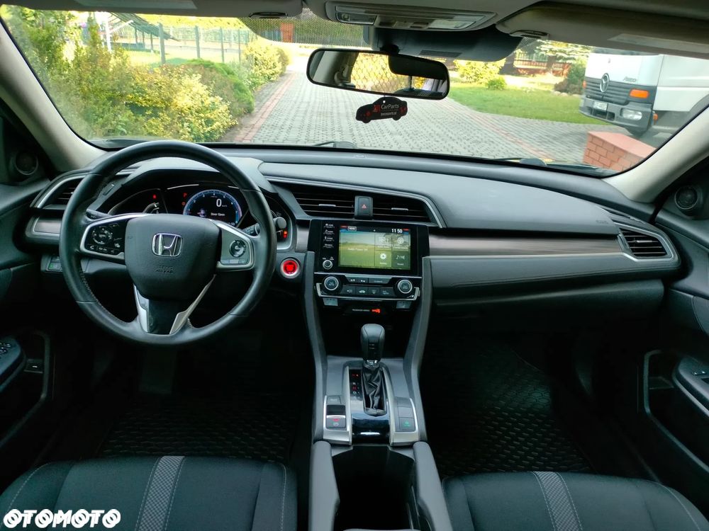 Honda Civic 1.5 i-VTEC Turbo CVT Executive - 13