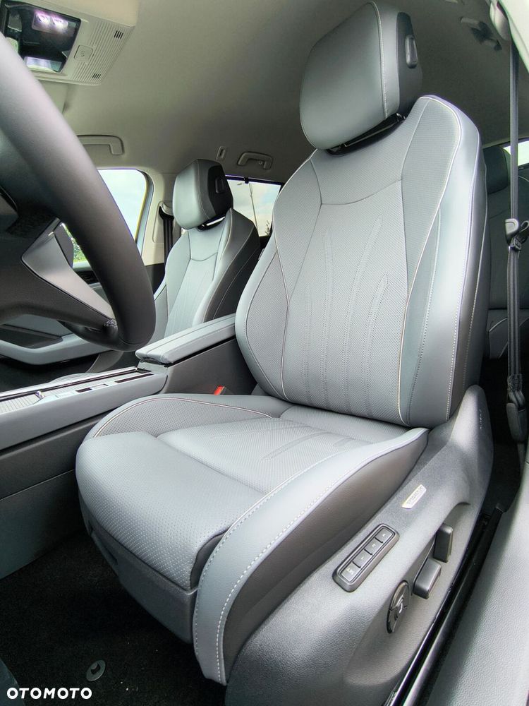 Volkswagen Passat - 11