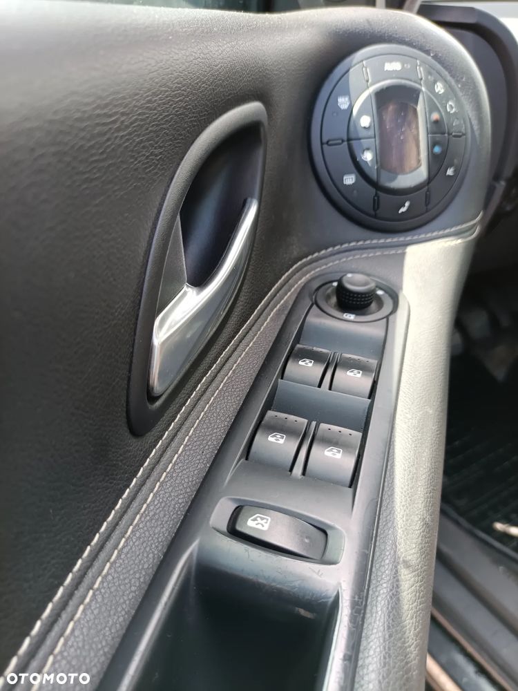 Renault Espace 2.0 dCi Celsium - 23