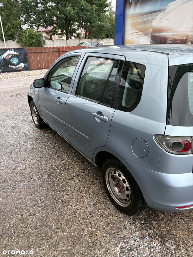 Mazda 2 - 3