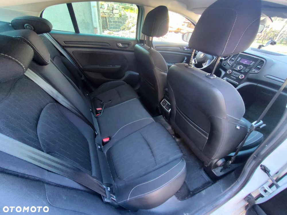 Renault Megane 1.3 TCe FAP Limited - 11