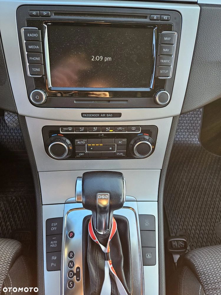 Volkswagen Passat CC - 9