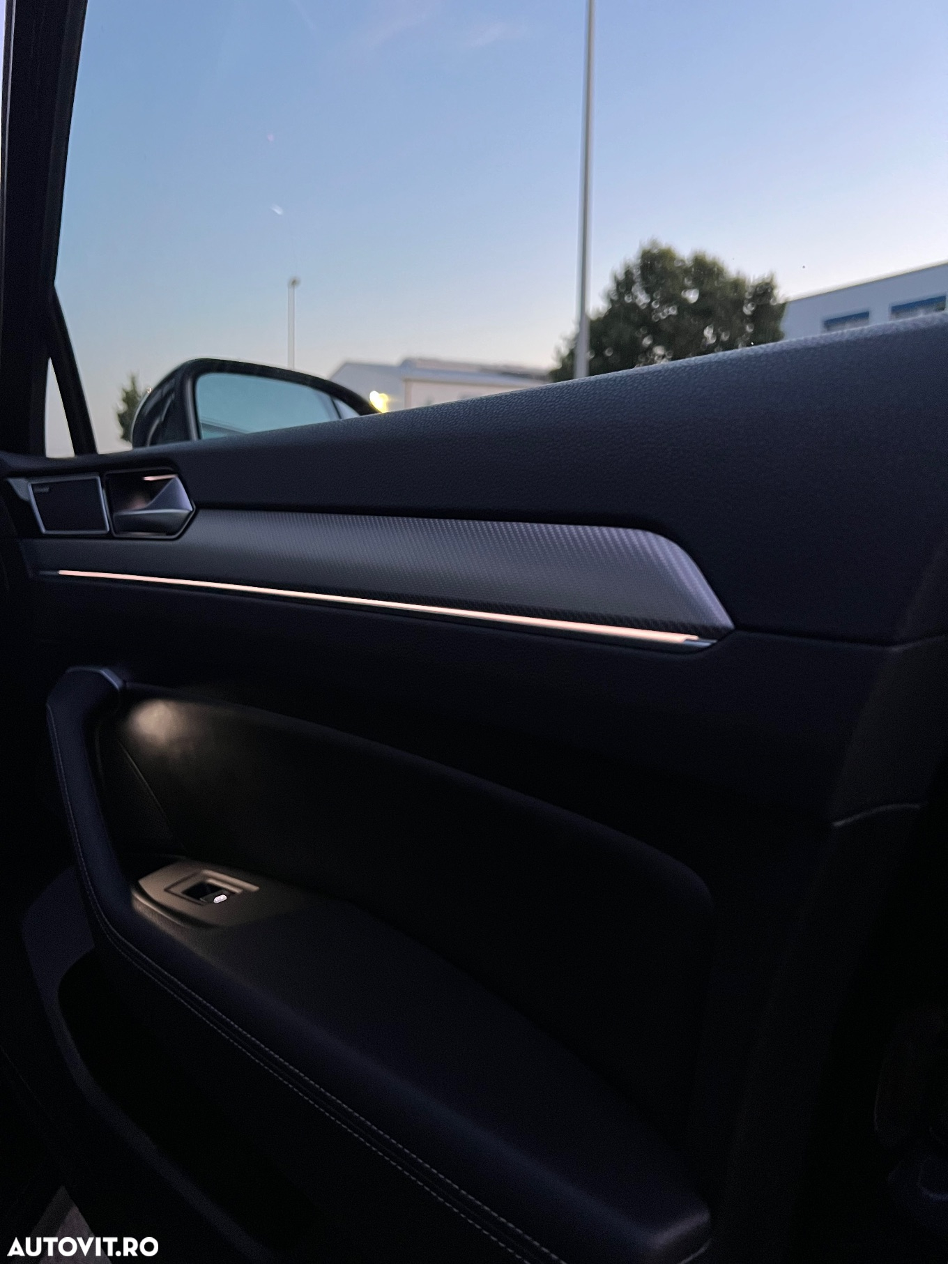 Volkswagen Passat Variant 2.0 TDI DSG 4Motion Highline - 37