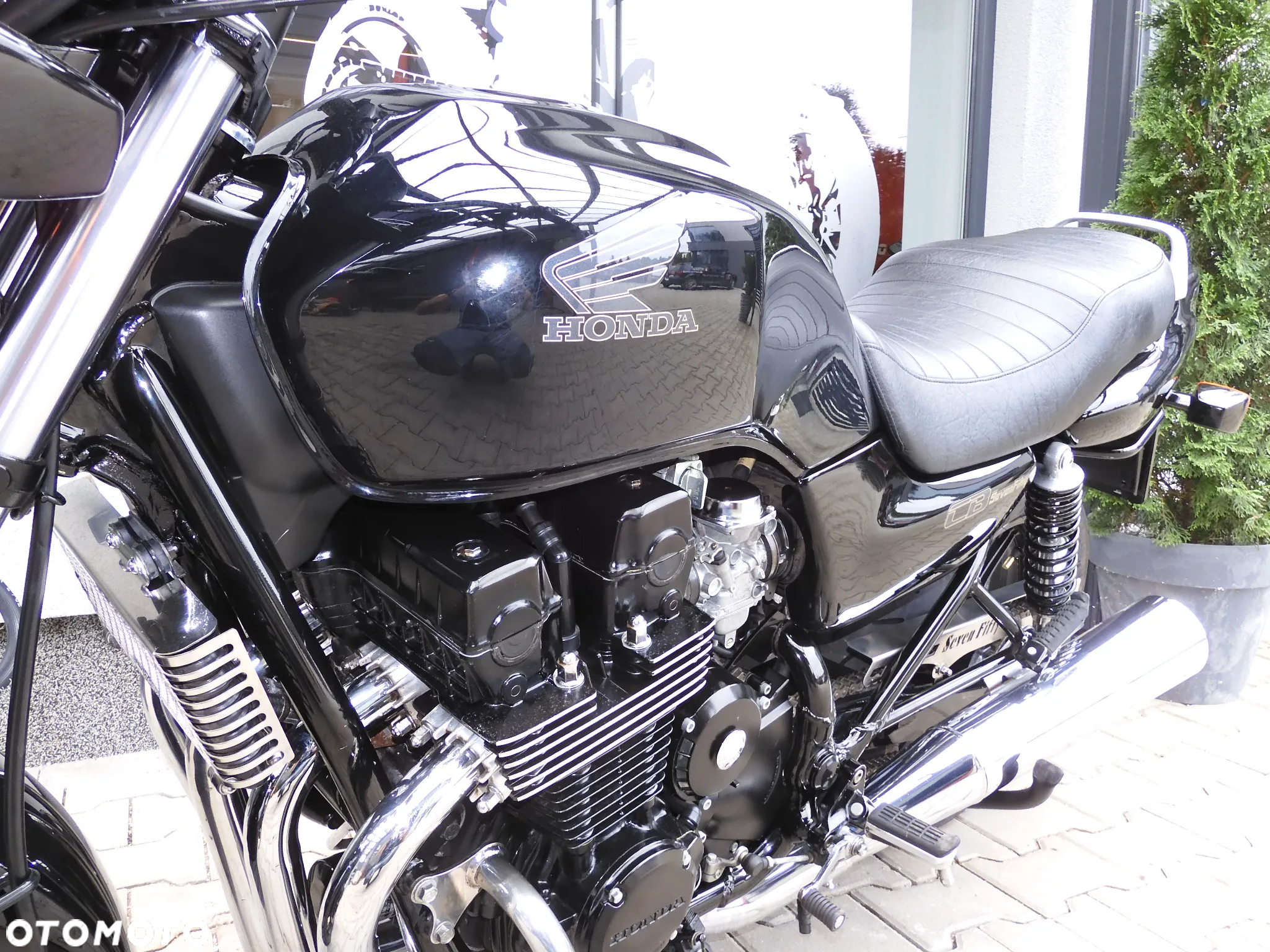 Honda CB - 23