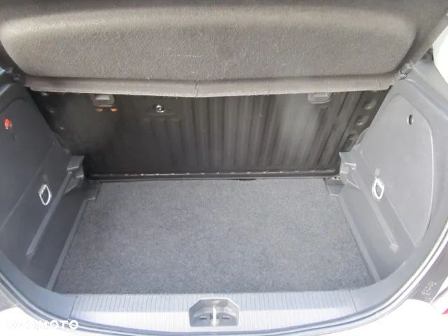 Opel Corsa 1.4 16V Active - 22